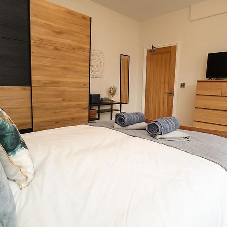 Aqua Nest Eastbourne - En-Suite, Free Parking, Kitchen Bagian luar foto