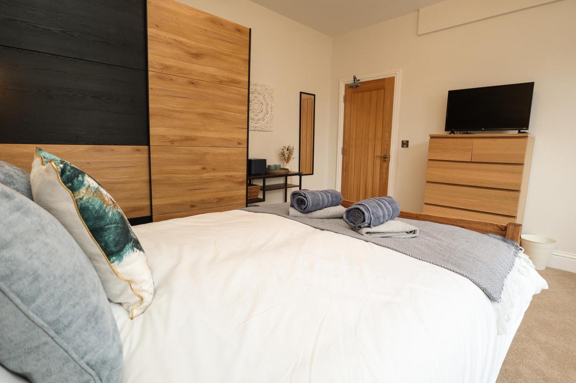 Aqua Nest Eastbourne - En-Suite, Free Parking, Kitchen Bagian luar foto