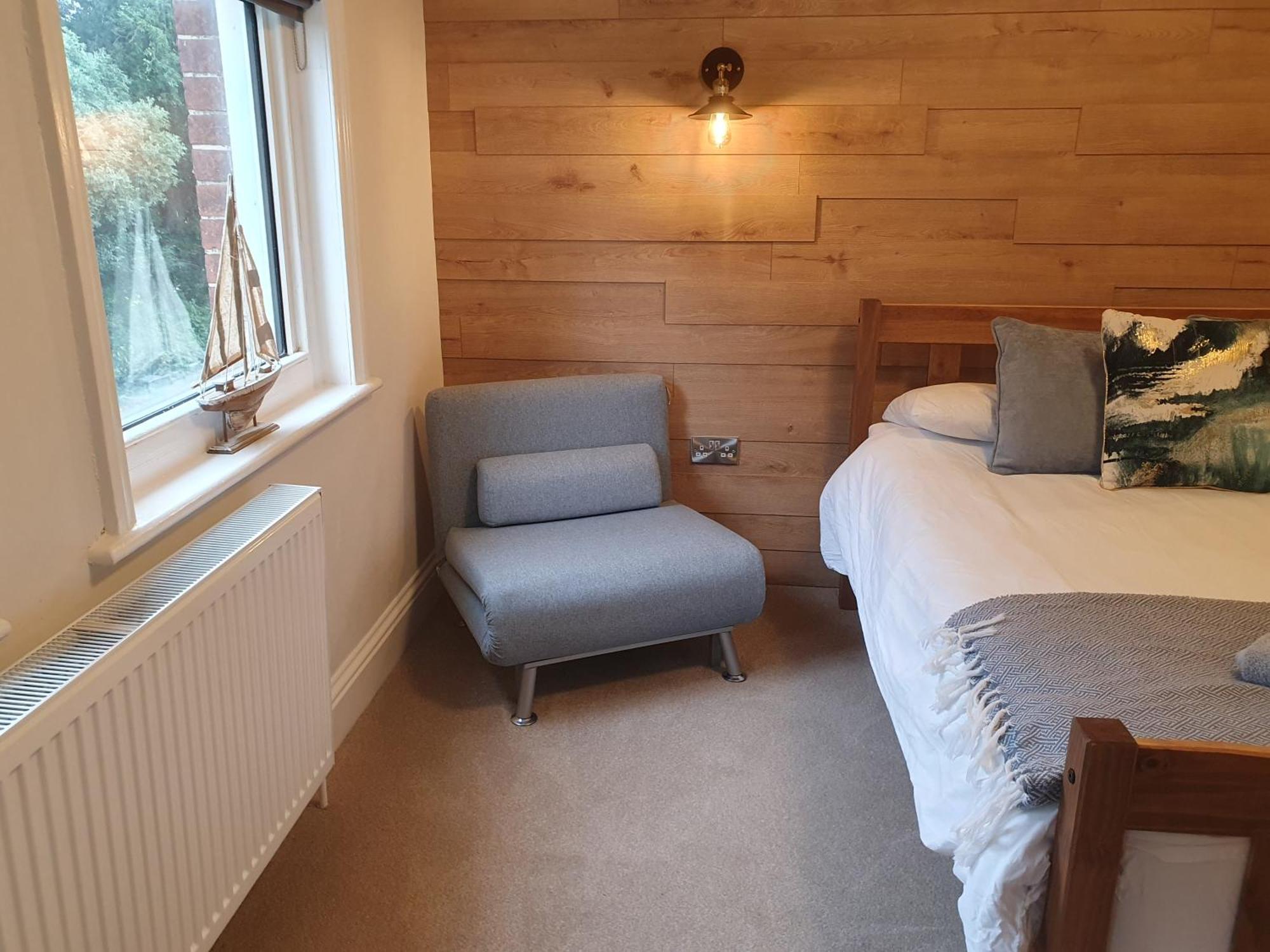 Aqua Nest Eastbourne - En-Suite, Free Parking, Kitchen Bagian luar foto